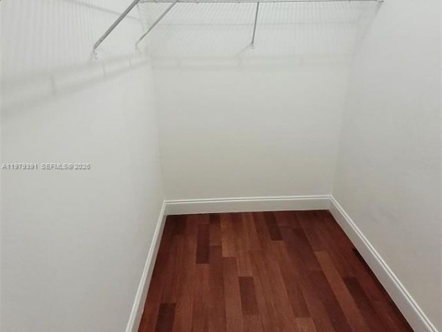 2-bedroom condo for rent in Miami - 41 SE 5th St 709 - MondialRealty