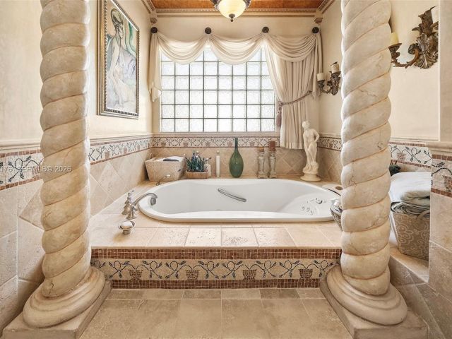 Home for sale at 4501 N Bay Rd - photo 7468579