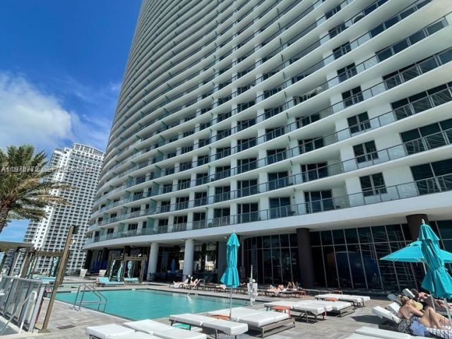 Apartment for sale  Unit #302 - photo 7512387