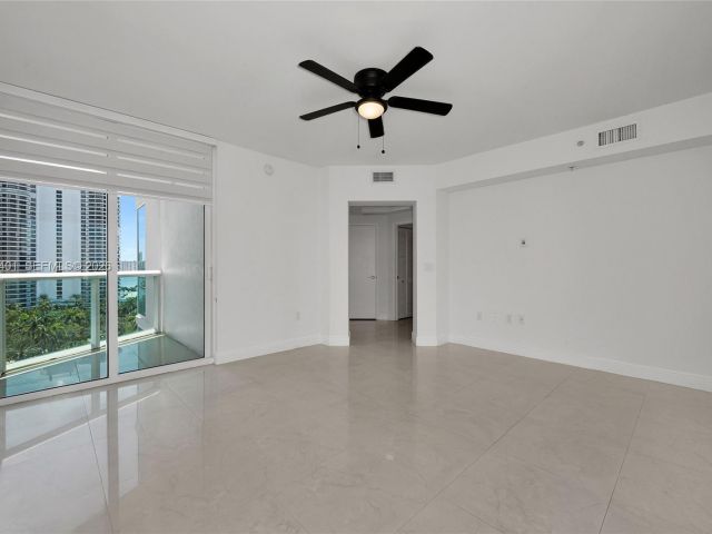 Apartment for sale  Unit #932 - photo 7505401