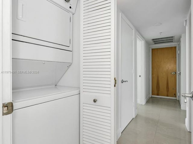 Apartment for sale  Unit #932 - photo 7505406