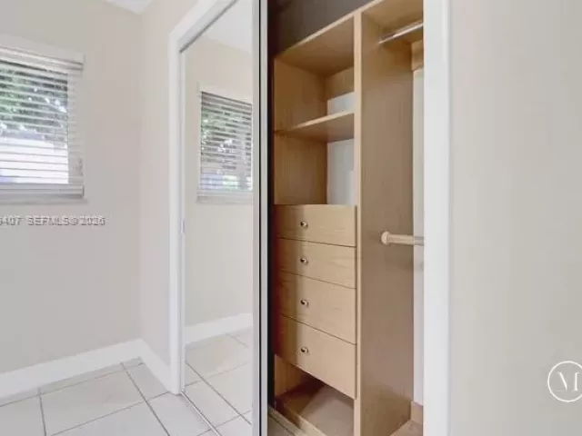 4-bedroom home for rent in Miami - 7325 SW 98th Ct - MondialRealty