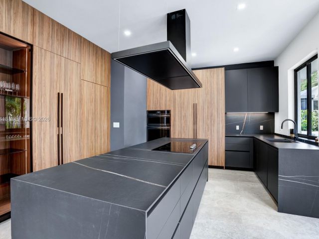 Home for rent at 168 Fiesta Way - photo 7483048