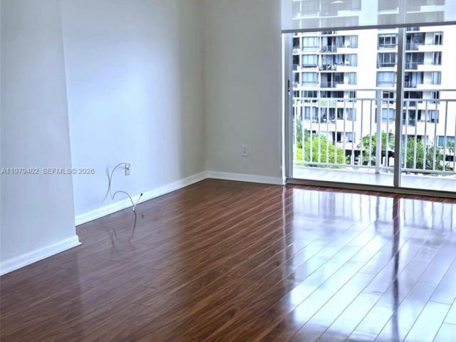 Apartment for rent  Unit #911 - photo 7479054