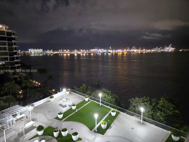 Apartment for rent  Unit #911 - photo 7479056