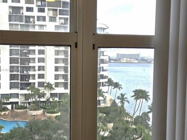 Apartment for rent  Unit #911 - photo 7479059