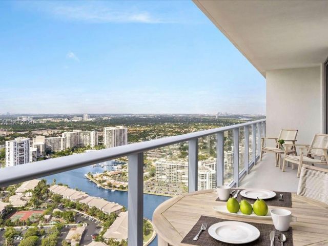 Apartment for sale  Unit #R1402 - photo 7512907