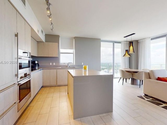 Apartment for sale  Unit #R1402 - photo 7512908