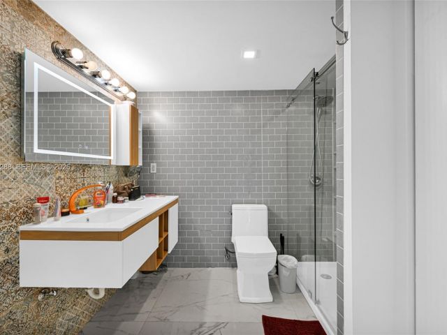 Apartment for sale  Unit #1204 - photo 7524410