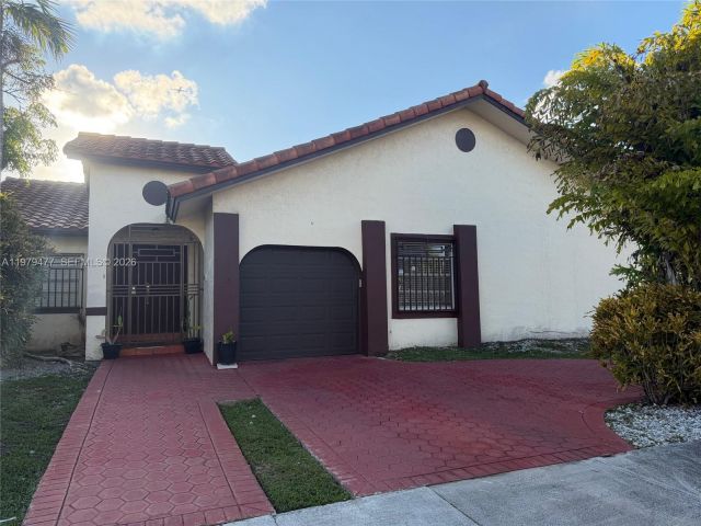 Home for sale at 1090 NW 128th Ct - photo 7530149