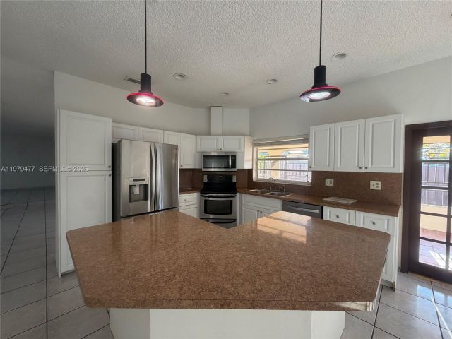 Home for sale at 1090 NW 128th Ct - photo 7530167
