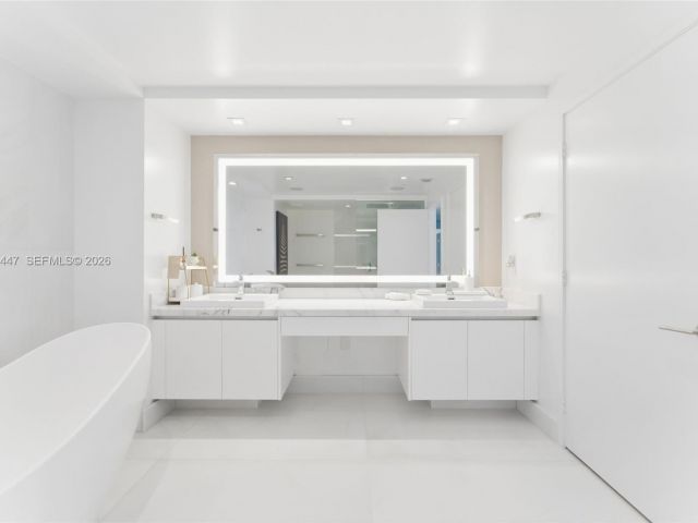 Apartment for sale  Unit #5-2304 - photo 7490051