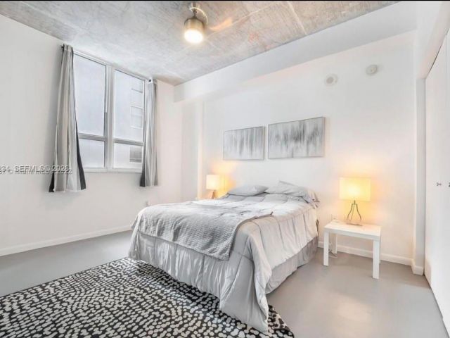 1-bedroom condo for rent in Miami - 234 NE 3rd St 608 - MondialRealty