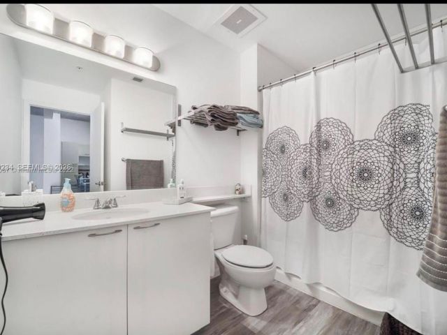 1-bedroom condo for rent in Miami - 234 NE 3rd St 608 - MondialRealty