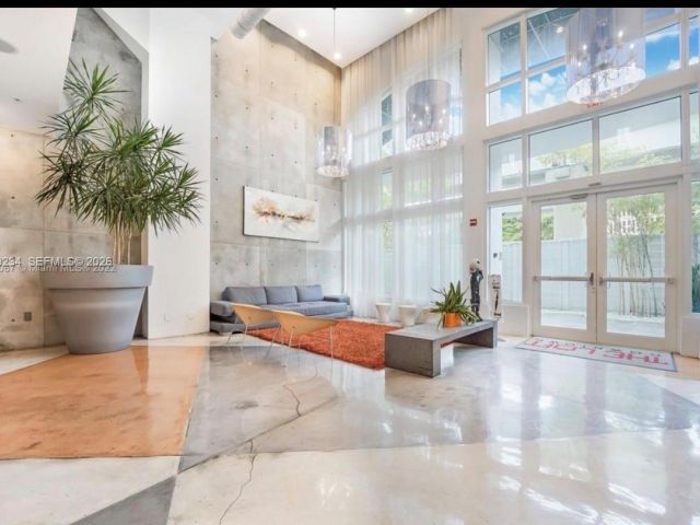 1-bedroom condo for rent in Miami - 234 NE 3rd St 608 - MondialRealty