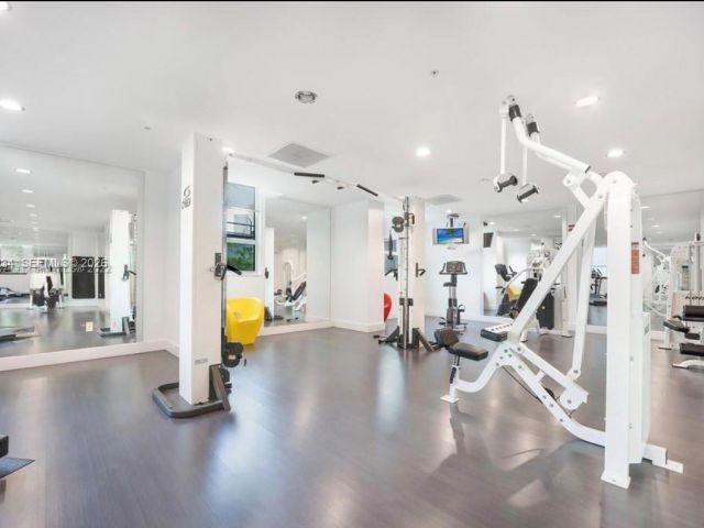 1-bedroom condo for rent in Miami - 234 NE 3rd St 608 - MondialRealty