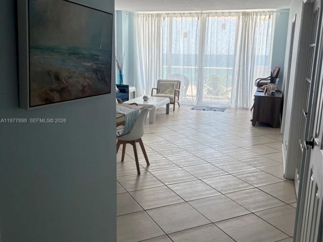 Apartment for sale  Unit #505 - photo 7504401