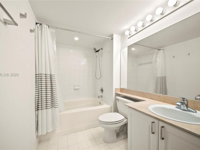 Apartment for rent  Unit #1903 - photo 7529330