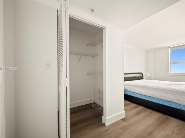 Apartment for rent  Unit #1903 - photo 7529331