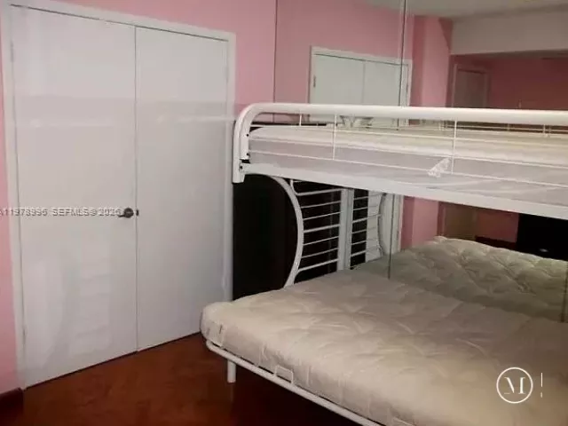 2-bedroom condo for sale in Aventura - 20185 E Country Club Dr TS-3 - MondialRealty