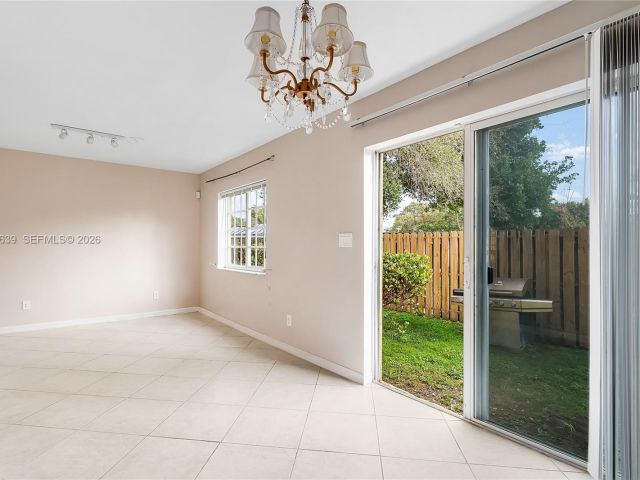 Home for rent at 330 SW 2nd Ave 12 - photo 7462194