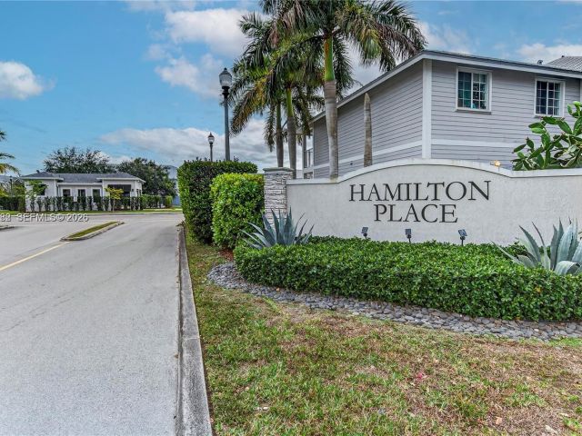 3-bedroom home for rent in Homestead - 1720 SE 9th Ave 0 - MondialRealty