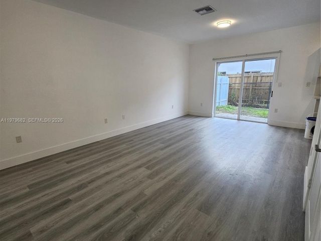 3-bedroom home for rent in Homestead - 1720 SE 9th Ave 0 - MondialRealty