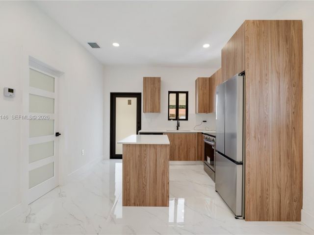 Home for sale at 5511 NW 4th Ave - photo 7509130