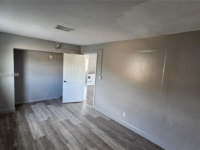 3-bedroom home for rent in Fort Lauderdale - 374 NW 31st Ave - MondialRealty