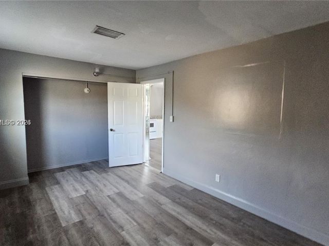 3-bedroom home for rent in Fort Lauderdale - 374 NW 31st Ave - MondialRealty