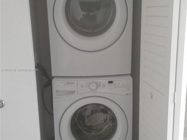 Apartment for rent  Unit #906 - photo 7467787