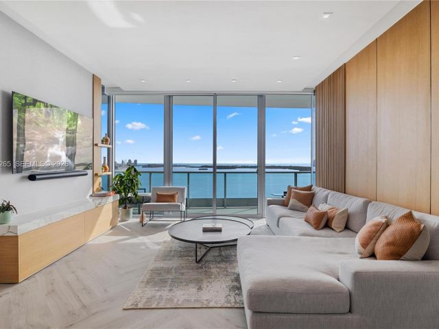 Apartment for rent  Unit #2903 - photo 7511675