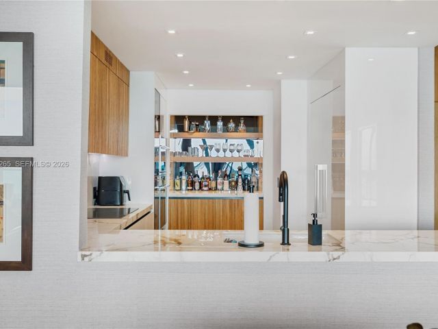 Apartment for rent  Unit #2903 - photo 7511681