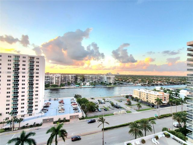 Apartment for rent  Unit #1243 - photo 7466724