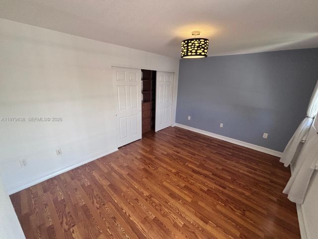 Home for rent at 21009 NE 31st Ave 0 - photo 7515196