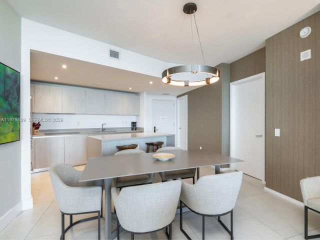 Apartment for sale  Unit #1206 - photo 7512364