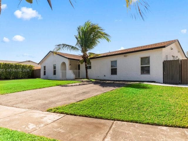 Home for sale at 13000 SW 260th Ter - photo 7459869