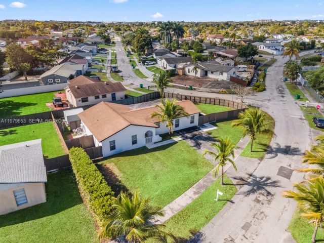 Home for sale at 13000 SW 260th Ter - photo 7459872