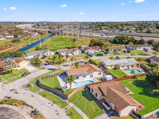 Home for sale at 13000 SW 260th Ter - photo 7459873