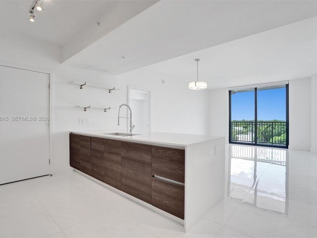 Apartment for rent  Unit #531 - photo 7476069