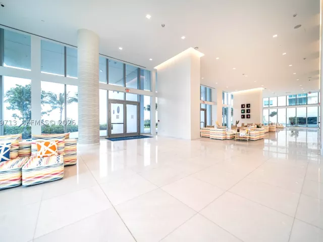 2-bedroom condo for sale in Miami - 700 NE 26TH TER 3006 - MondialRealty
