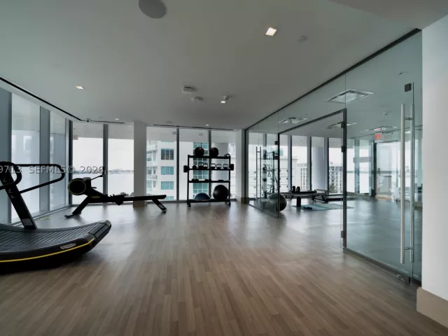 2-bedroom condo for sale in Miami - 700 NE 26TH TER 3006 - MondialRealty