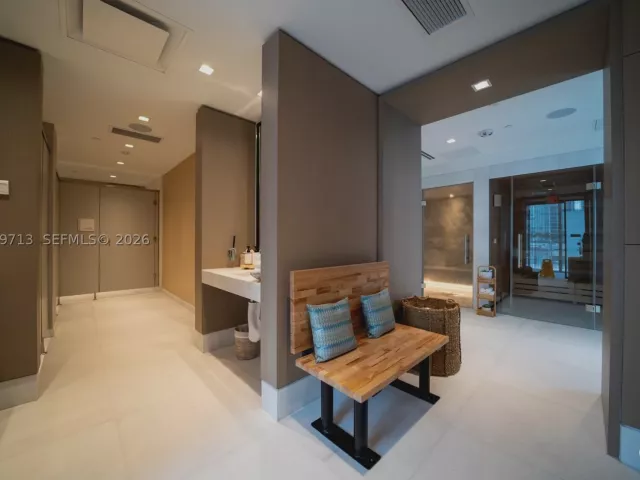 2-bedroom condo for sale in Miami - 700 NE 26TH TER 3006 - MondialRealty