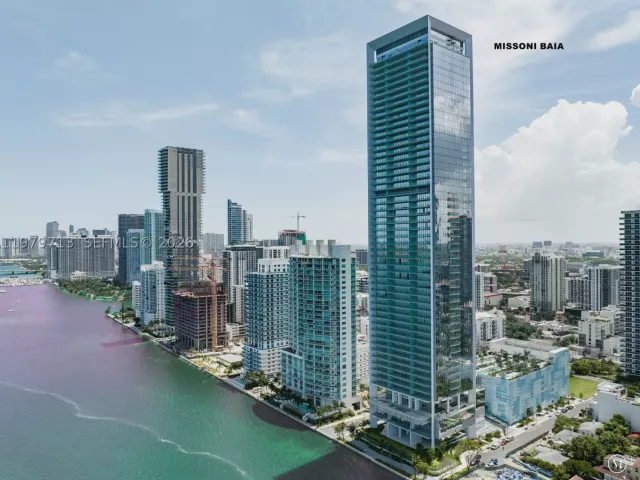 2-bedroom condo for sale in Miami - 700 NE 26TH TER 3006 - MondialRealty