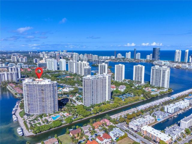 Apartment for sale  Unit #1004 - photo 7487584