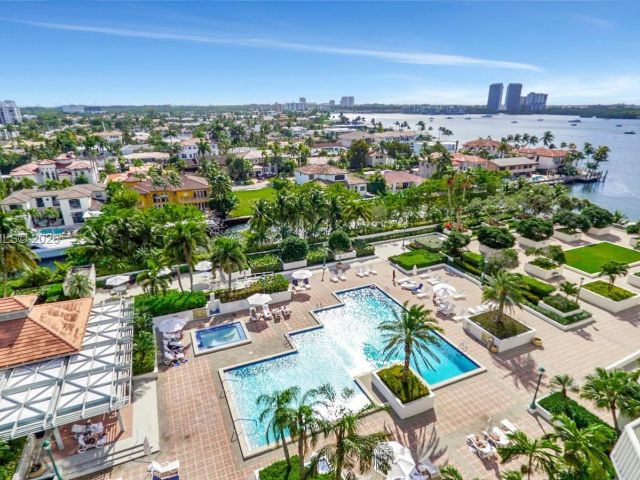 Apartment for sale  Unit #1004 - photo 7487604