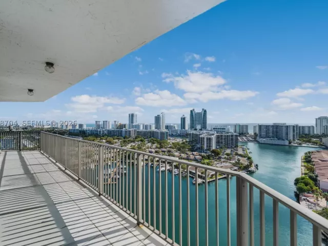 2-bedroom condo for sale in Hallandale Beach - 300 Three Islands Blvd PH4A - MondialRealty
