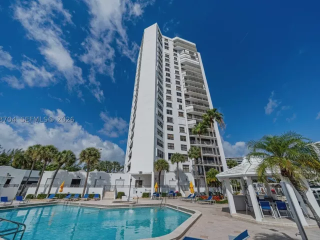 2-bedroom condo for sale in Hallandale Beach - 300 Three Islands Blvd PH4A - MondialRealty