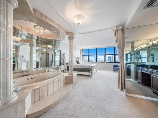 Apartment for sale  Unit #PH4A - photo 7519358