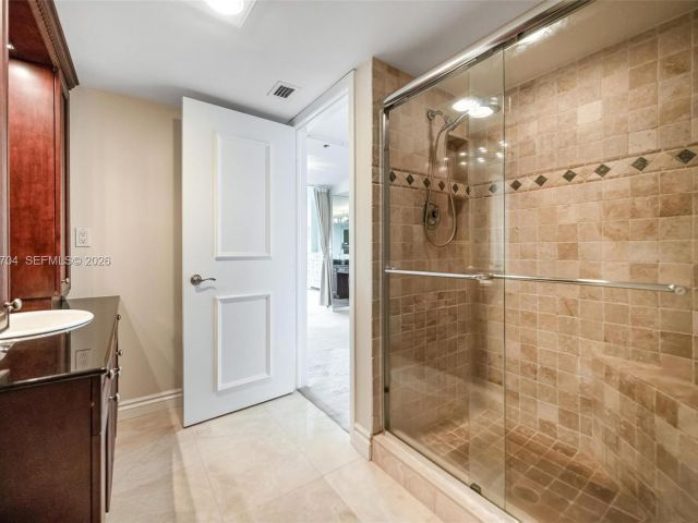 Apartment for sale  Unit #PH4A - photo 7519363